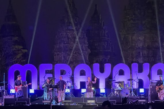 Andien Nyaris Menangis di Prambanan Jazz Festival 2022 - JPNN.COM