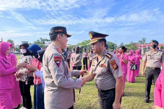 Di Hadapan Ratusan Anak Buah, Irjen Iqbal Sebut Pangkat Itu Mudah, yang Sulit Berlaku Adil - JPNN.COM