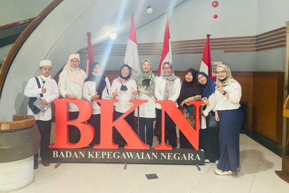 Ketum Guru Honorer Negeri Lulus PG Sampaikan Info Penting soal Pertemuan dengan BKN - JPNN.COM