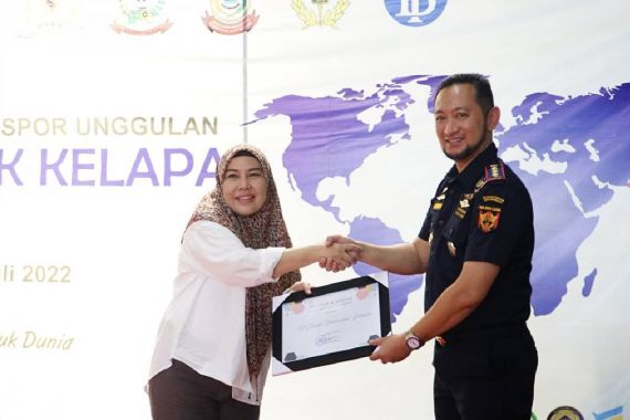 Bea Cukai Dampingi Ekspor Dua Produk Lokal dari Sulawesi dan Yogyakarta - JPNN.COM