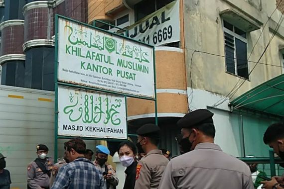 Hina Presiden Jokowi, Anggota Khilafatul Muslimin Bandar Lampung Ditangkap - JPNN.COM