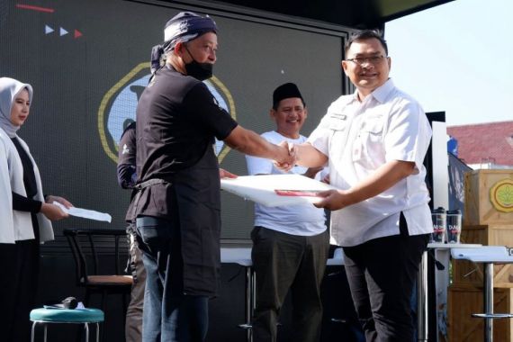 Cegah Wabah PMK, Kementan Distribusikan Obat-Obatan ke 19 Provinsi di Indonesia - JPNN.COM