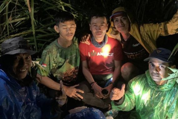 2 Hari Hilang di Gunung Arjuno, Pelari Lintas Alam Ditemukan Selamat - JPNN.COM