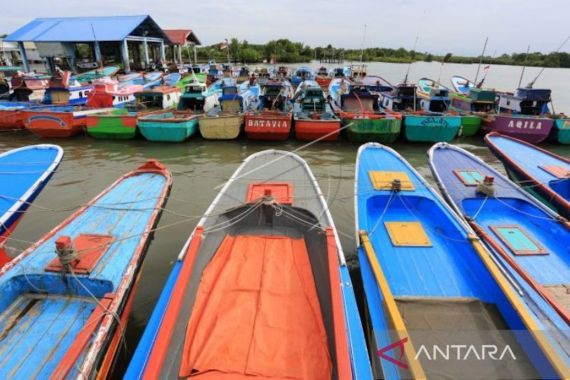 Cuaca Buruk, Ratusan Nelayan di Aceh Barat tak Melaut - JPNN.COM