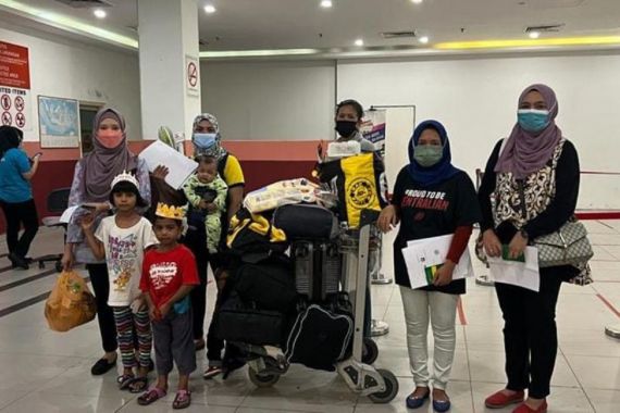 KJRI Rawat Anak WNI Korban KDRT di Malaysia - JPNN.COM
