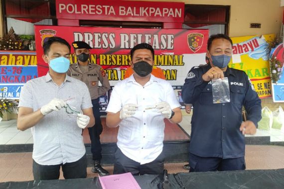 Wahai Dewi Perssik, RS Sudah Ditangkap Polisi, Pengakuannya Bakal Bikin Ramai Nih - JPNN.COM
