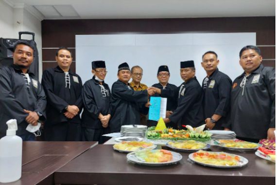 Permohonan PK Dikabulkan, Ketua Umum PSHT M Taufiq Gelar Syukuran - JPNN.COM