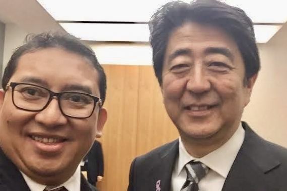 Shinzo Abe Ditembak di Jepang, Fadli Zon Unggah 2 Foto di Twitter - JPNN.COM