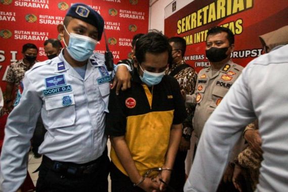 Mas Bechi Anak Kiai Jombang Tersangka Pencabulan Santriwati Terancam 12 Tahun Penjara - JPNN.COM