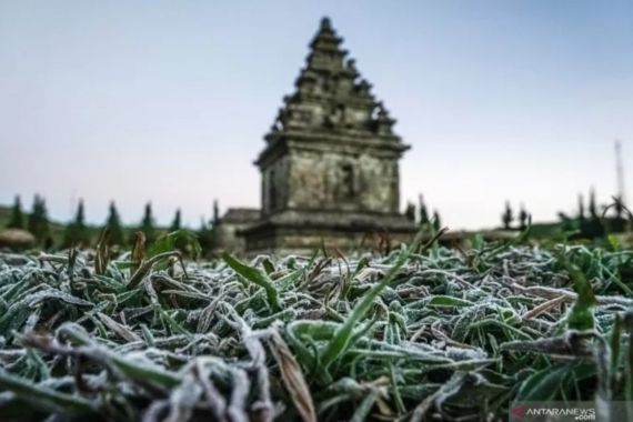 Jawaban BMKG Soal Fenomena Embun Es di Dieng - JPNN.COM