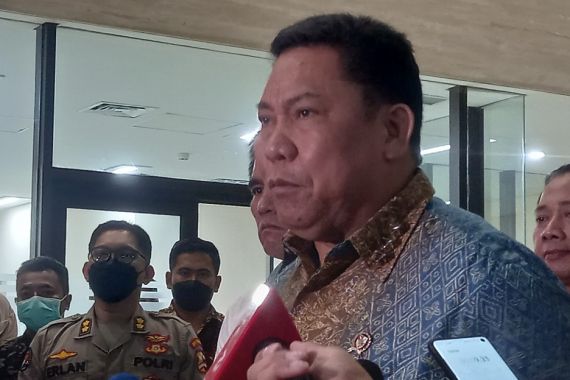 Soal Legalisasi Ganja, Kepala BNN Komjen Petrus Pilih Ini, Tegas! - JPNN.COM