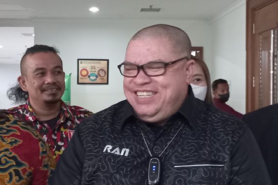 Gerah Disebut Mengajak Menikah Iqlima Kim, Razman Nasution Bakal Ambil Langkah Hukum? - JPNN.COM