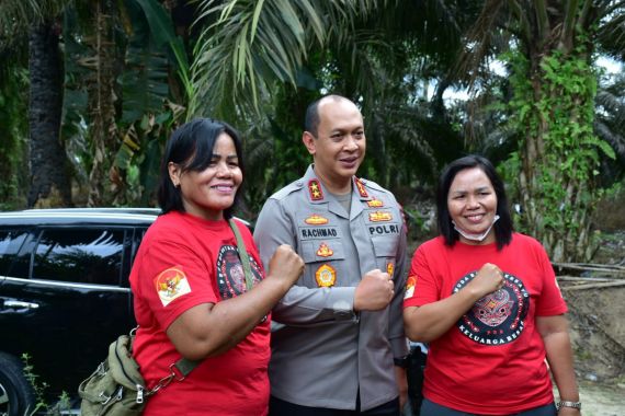 Keluarga Brigadir J Merana, Senior Ferdy Sambo Ini Langsung Turun Tangan, Lihat - JPNN.COM