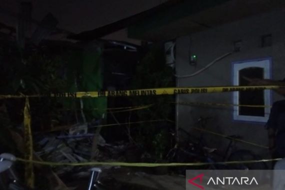 Ledakan Tabung Gas Menghancurkan Satu Rumah di Tangerang, 4 Orang Terluka - JPNN.COM