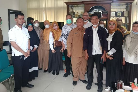 Guru Lulus PG Seleksi PPPK 2021 Bakal Diangkat 2023, Ribuan Honorer Terancam di-PHK - JPNN.COM