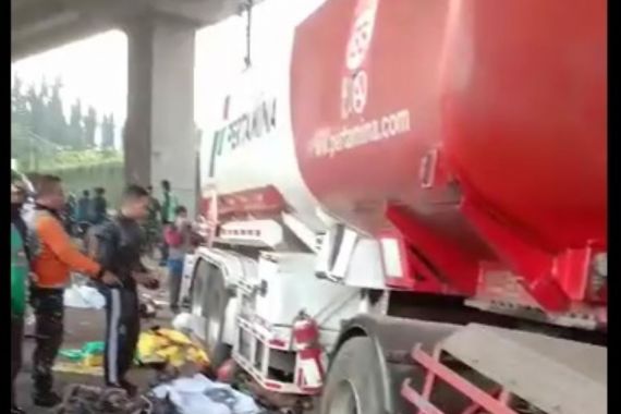 Viral Video Kecelakaan Maut di Jalan Alternatif Cibubur, Polisi Bilang Begini - JPNN.COM
