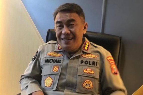 Mabuk, Dua Polisi Tabrak Warga di Jalan - JPNN.COM