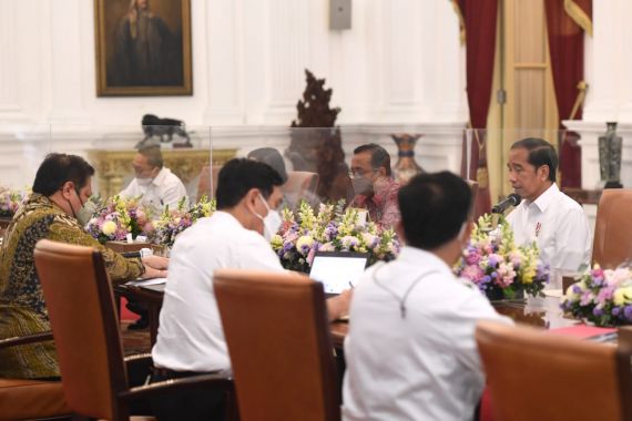 Permudah Penyerapan Sawit Petani, Pemerintah Ingin Bangun Pabrik Berbasis Koperasi - JPNN.COM