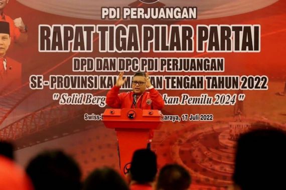 Hasto Ungkap Kriteria Capres yang Diinginkan Bu Mega, Ternyata - JPNN.COM