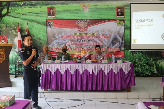 Bea Cukai Semarang Gencar Edukasi Masyarakat Soal Cukai dan Rokok Ilegal di 3 Daerah Ini - JPNN.COM