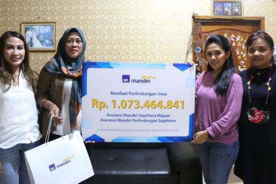 AXA Mandiri Bayarkan Klaim Asuransi Rp 1,073 Miliar - JPNN.COM