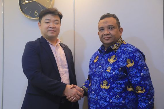 Wamenaker Sambut Positif Kesepakatan Penempatan PMI di Hyundai Heavy Industry Korsel - JPNN.COM