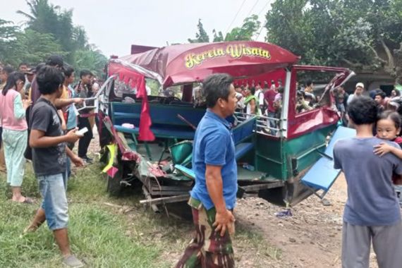 Kecelakaan Odong-Odong, 9 Orang Tewas, Polisi Terjunkan Tim dengan Alat Khusus - JPNN.COM