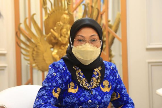 Menaker Ida Fauziyah Tunjukkan Tanda-tanda Pemulihan di Sektor Ketenagakerjaan, Hamdalah - JPNN.COM