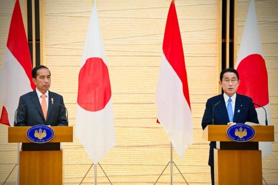 Temui PM Jepang, Jokowi Ungkap Kesepakatan Perdagangan dan Investasi - JPNN.COM