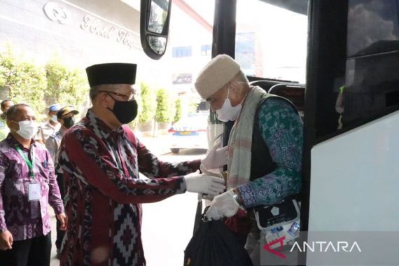 1 Jemaah Haji Kalbar Dikarantina di Batam, Sutarmidji: Kami Doakan Segera Pulih - JPNN.COM