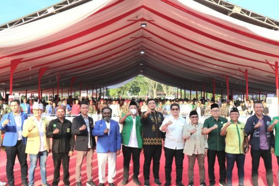 Pimpinan Organisasi Kepemudaan Menggelar Deklarasi Pemuda Negarawan Lintas Agama di Medan - JPNN.COM