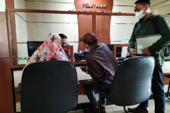Diduga Menikah Lagi Tanpa Izin, Bupati di Sumsel Dilaporkan ke Polisi - JPNN.COM