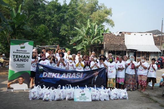 Ratusan Masyarakat di Yogyakarta Dukung Sandiaga Uno Maju di Pilpres 2024 - JPNN.COM