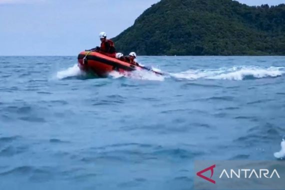 Nelayan Hilang di Laut Natuna, Tim SAR Lakukan Pencarian - JPNN.COM