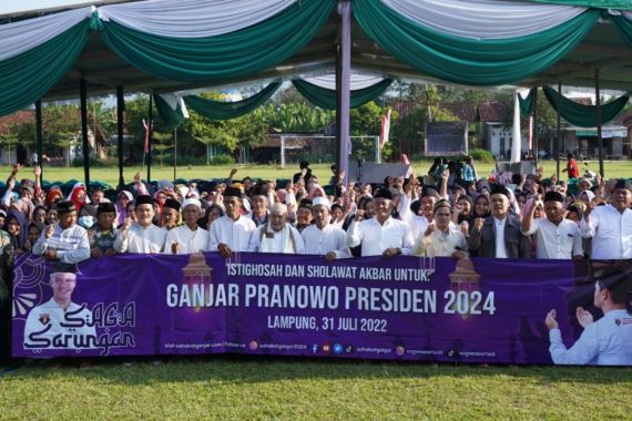 Sukarelawan dan Warga Lampung Doakan Keberhasilan Ganjar dalam Pilpres 2024 - JPNN.COM