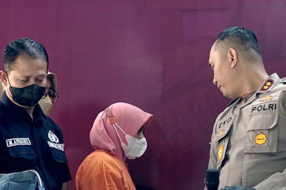 Mbak TR Pembuang Bayi di Tulungagung Ini Ditangkap Polisi, Lihat - JPNN.COM