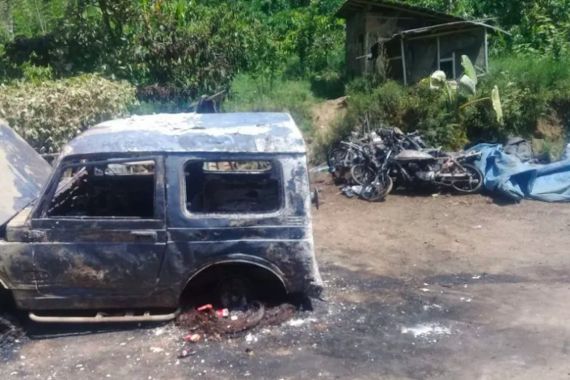 Pembakaran Rumah Terjadi Lagi, Suasana Desa Mulyorejo Jember Sangat Mencekam - JPNN.COM