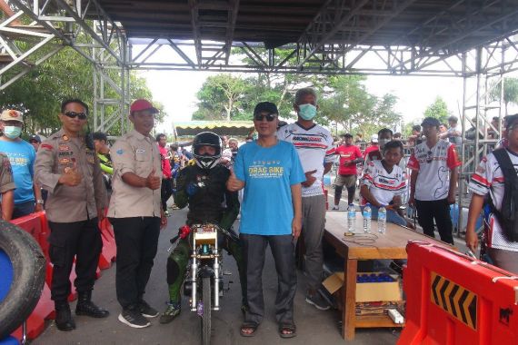 Ratusan Pembalap Ikuti Kejurnas Drag Bike Bupati Lombok Barat Cup - JPNN.COM