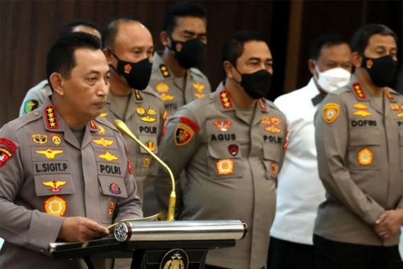 Kapolri Jenderal Listyo: Angka Kejahatan Naik 7,3 Persen Pada 2022 - JPNN.COM
