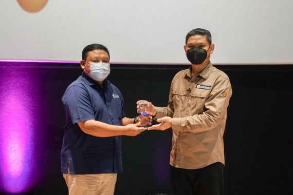 Fokus Kembangkan Mitra Binaan UKM, Pupuk Indonesia Raih SME Enablers Award 2022 - JPNN.COM