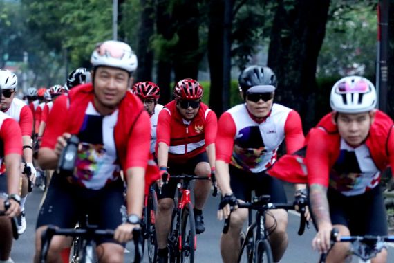 Banteng Ride and Night Run di Medan, Hasto Melesat 60 Km, Jantung Sempat Berdebar Kencang - JPNN.COM