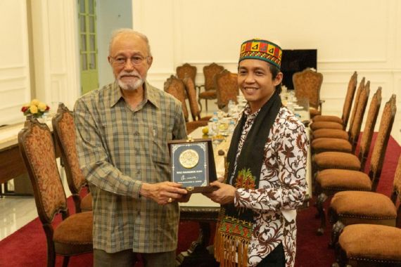 Temui Wali Nangroe Aceh, Wamen ATR Tegaskan Komitmen Pemerintah soal Lahan Bagi Eks Kombatan - JPNN.COM