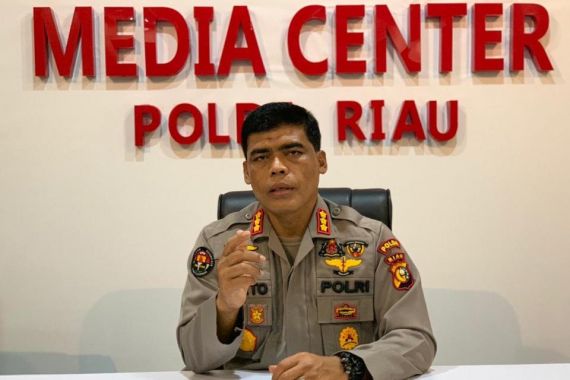 Polda Riau Tindak 18 Tersangka dari 14 Kasus Penyelewengan BBM Bersubsidi - JPNN.COM