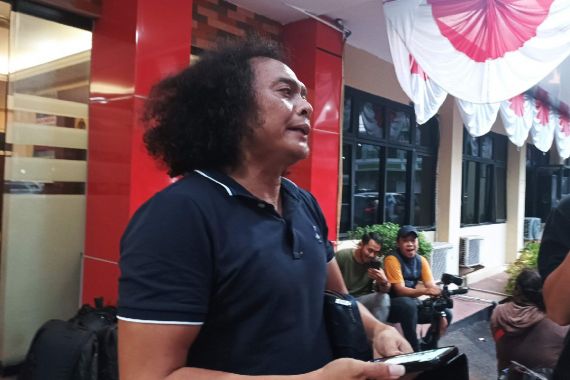 Benny Usul Jenderal Listyo Sigit Dicopot Sementara, Deolipa Yumara Pasang Badan, Menohok - JPNN.COM