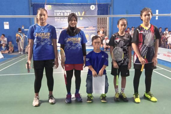 Jhonlin Badminton Club Rebut Juara pada 2 Kategori Liga Banua V - JPNN.COM