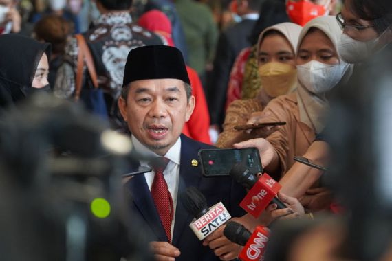 Jazuli Juwaini Bicara Makna Kemerdekaan: Jembatan Emas Mewujudkan Indonesia Sejahtera - JPNN.COM