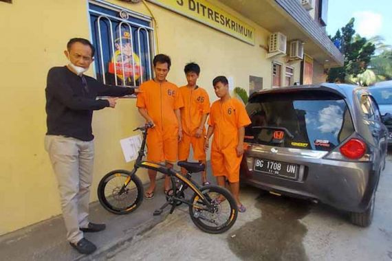 Ini Tampang 3 Pemuda yang Mencuri Sepeda Pakai Mobil Brio, Videonya Viral - JPNN.COM