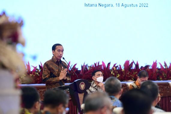 Jokowi Beri Kemudahan Pemerintah Daerah Untuk Bangun Infrastruktur - JPNN.COM