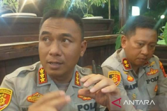 Dosen yang Mencium Itunya Mahasiswi jadi Tersangka - JPNN.COM