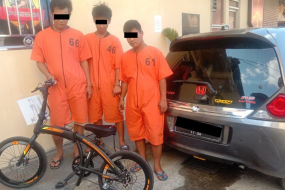Bobol Rumah Kosong, 3 Pemuda di Palembang Ditangkap Polisi - JPNN.COM